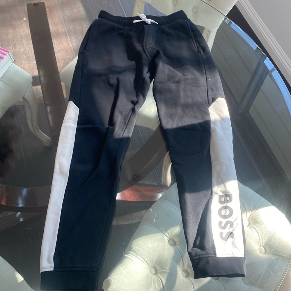 Boys Size XS/12 Hugo Boss Sweat Pants
